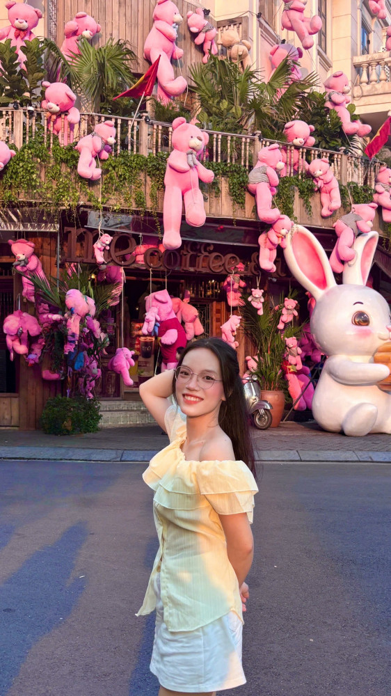 ホーチミン美女ライダー・イケメンガイド－Playful Tours 旅行