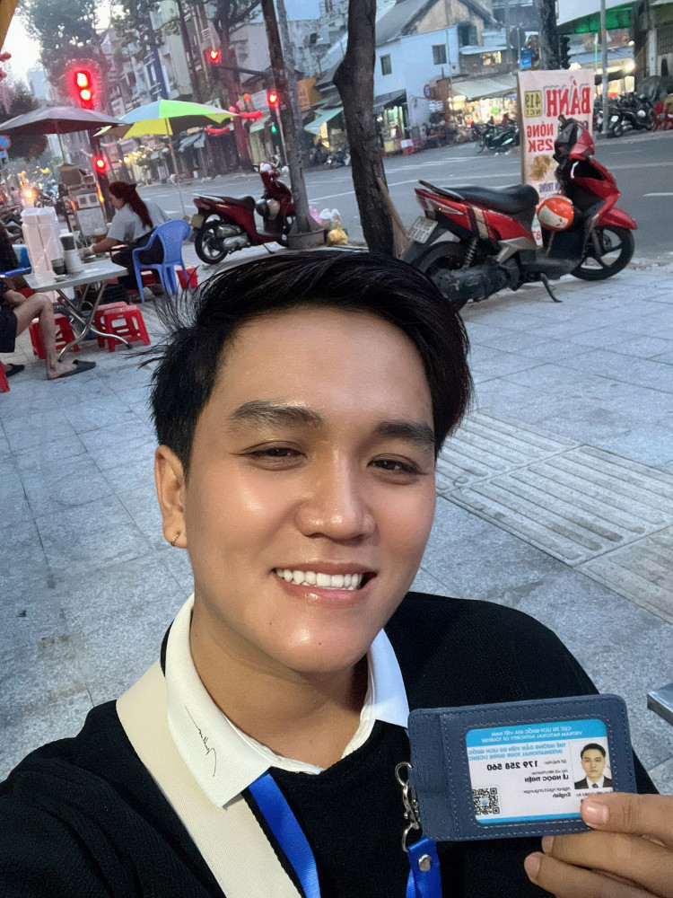 ホーチミン美女ライダー・イケメンガイド－Playful Tours 旅行