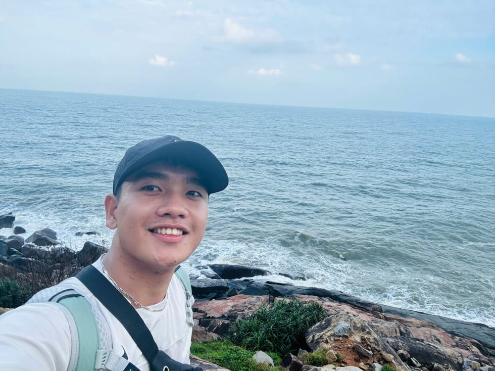 ダナン美女ライダー・イケメンガイド－Playful Tours 旅行