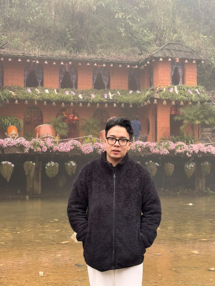 ホーチミン美女ライダー・イケメンガイド－Playful Tours 旅行