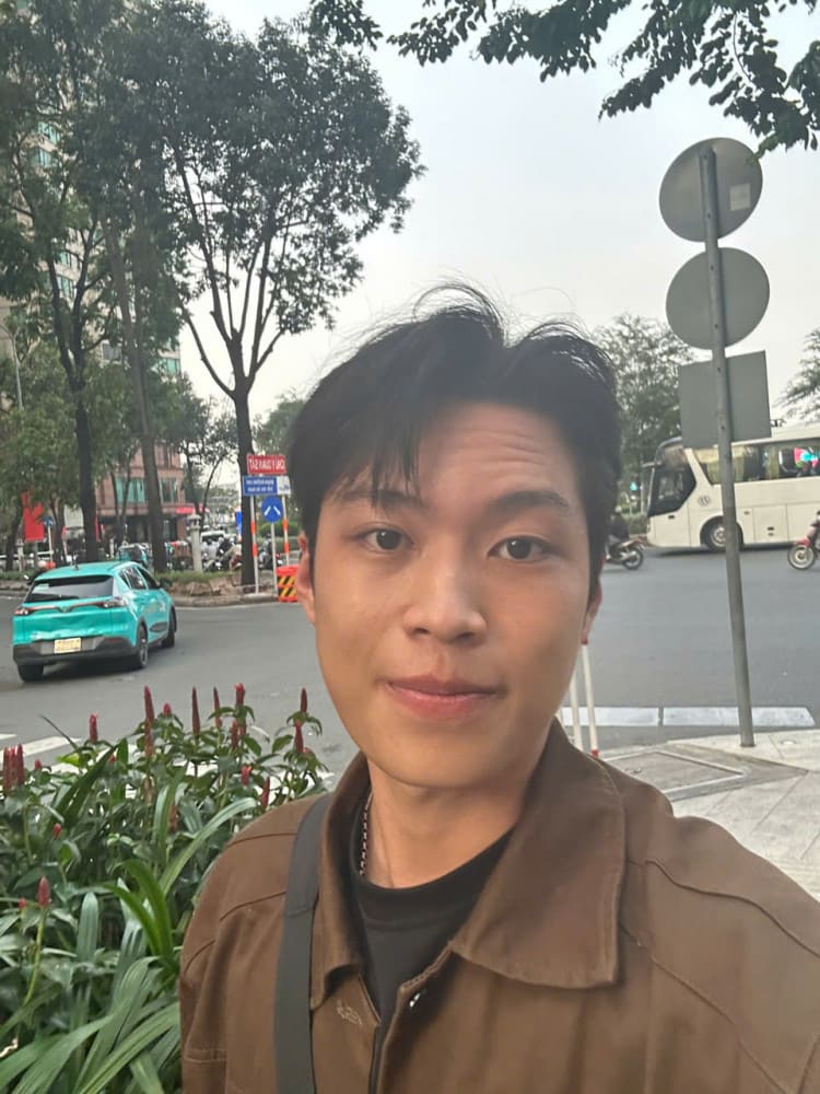 ホーチミン美女ライダー・イケメンガイド－Playful Tours 旅行