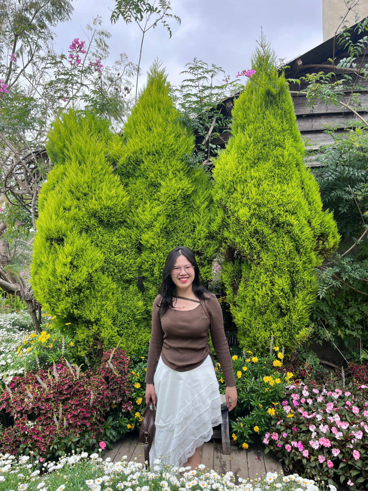 ダナン美女ライダー・イケメンガイド－Playful Tours 旅行