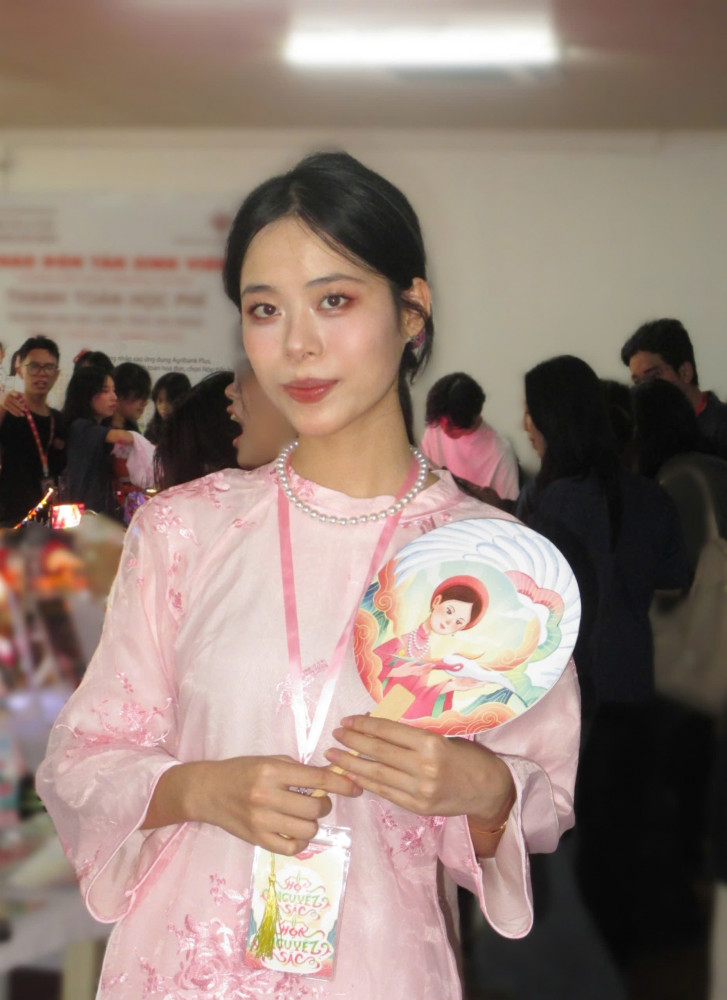 ダナン美女ライダー・イケメンガイド－Playful Tours 旅行