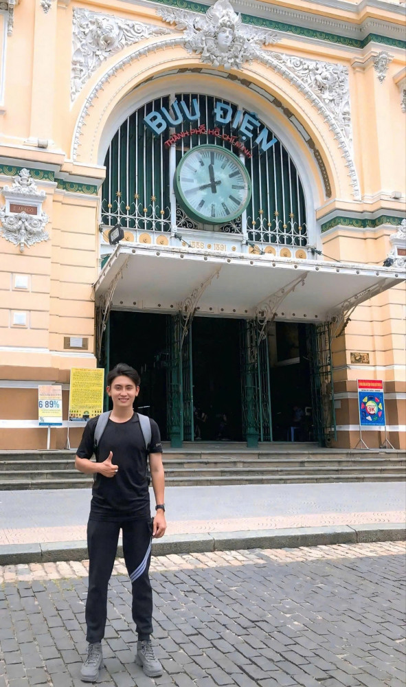 ホーチミン美女ライダー・イケメンガイド－Playful Tours 旅行