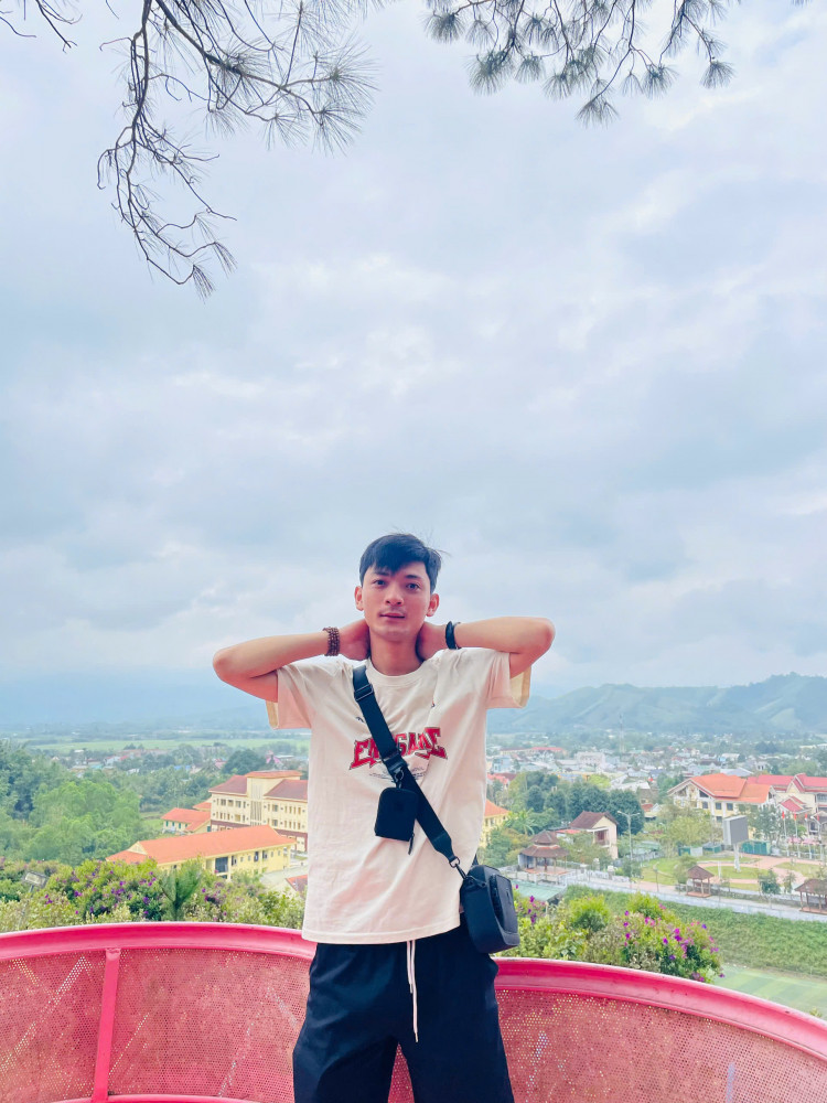 ダナン ホイアン美女ライダー・イケメンガイド－Playful Tours 旅行