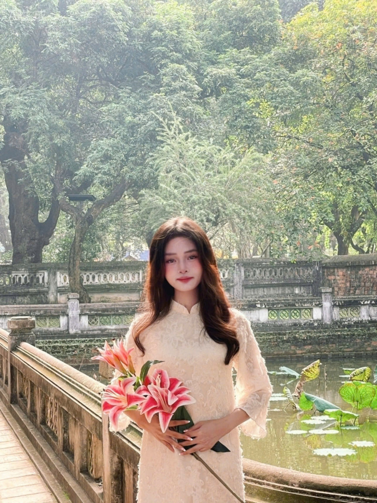 ハノイ美女ライダー・イケメンガイド－Playful Tours 旅行