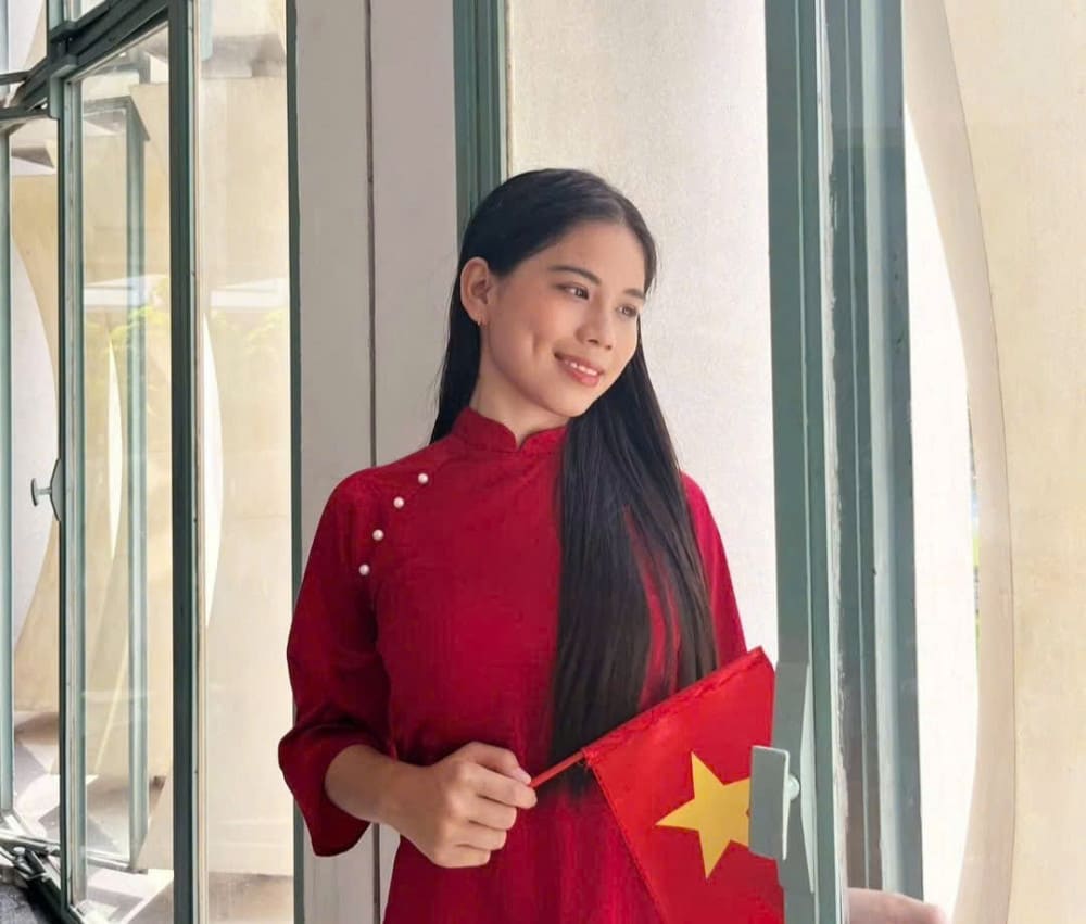 ダナン ホイアン美女ライダー・イケメンガイド－Playful Tours 旅行