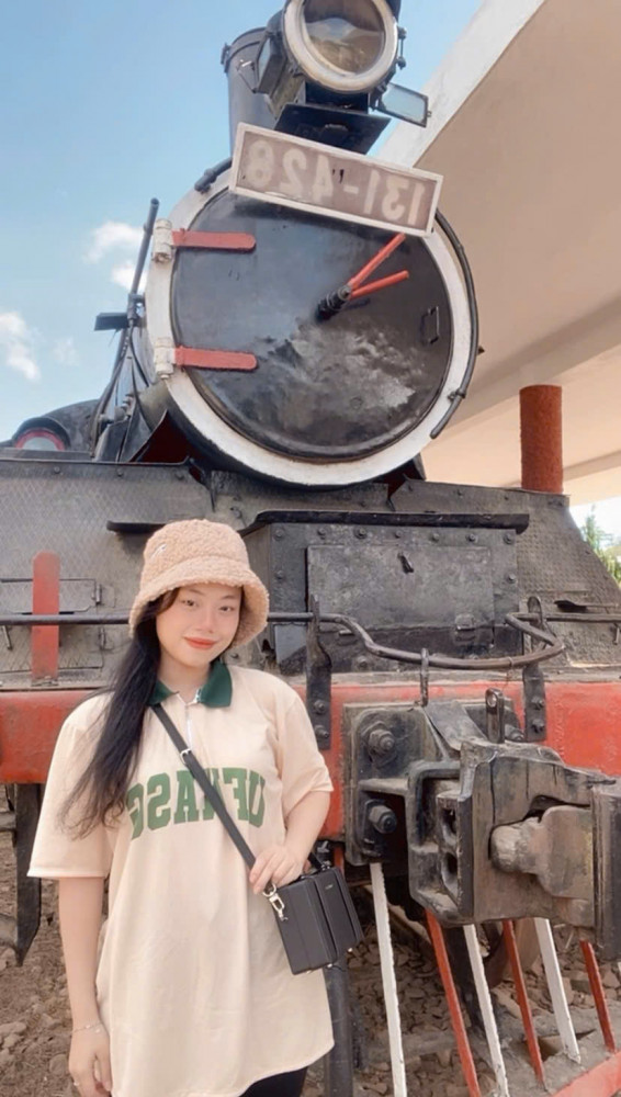 ダナン美女ライダー・イケメンガイド－Playful Tours 旅行