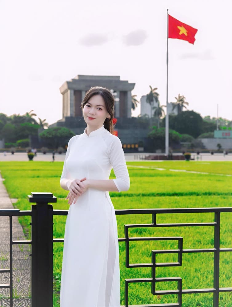 ハノイ美女ライダー・イケメンガイド－Playful Tours 旅行