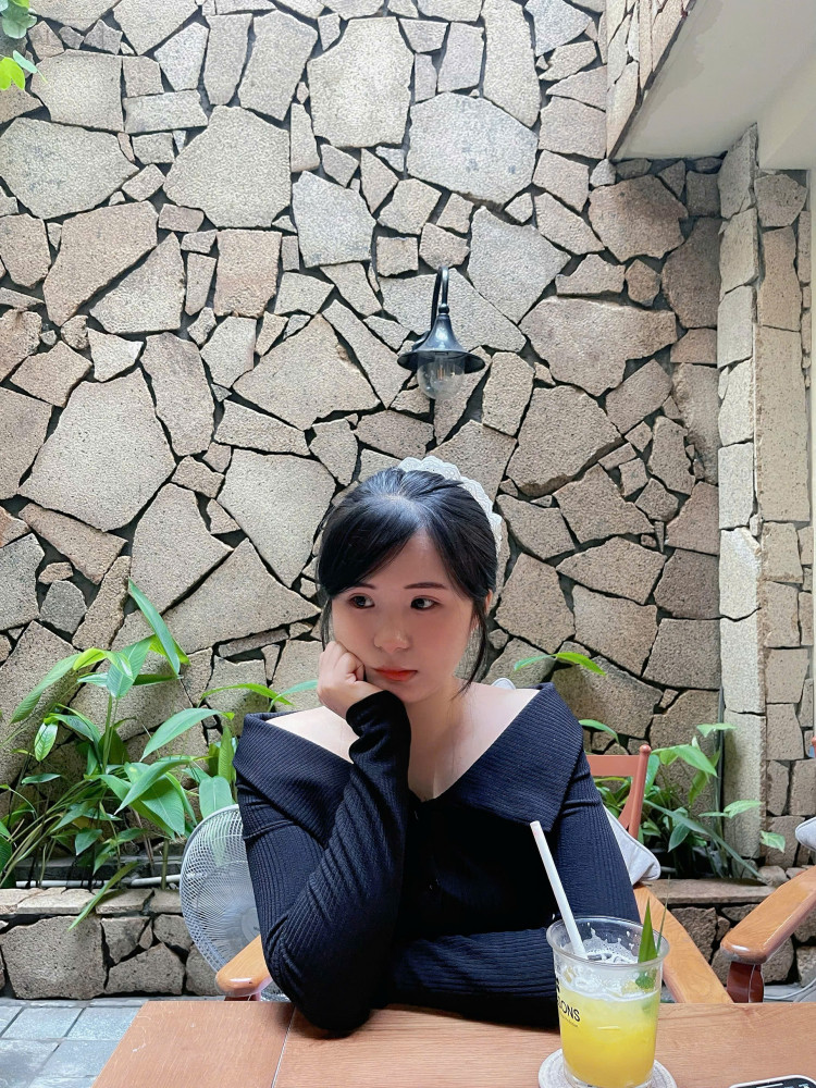 ハノイ美女ライダー・イケメンガイド－Playful Tours 旅行