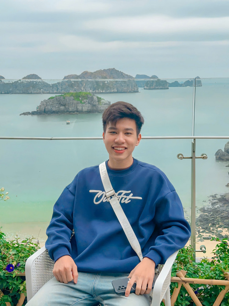 ハノイ美女ライダー・イケメンガイド－Playful Tours 旅行