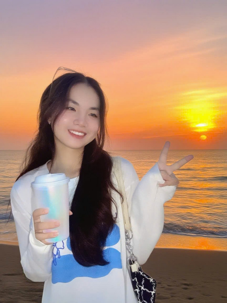 ハノイ美女ライダー・イケメンガイド－Playful Tours 旅行