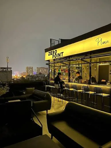 ゼロ・ポイント・カクテルバー(Zero Point Cocktail Bar)