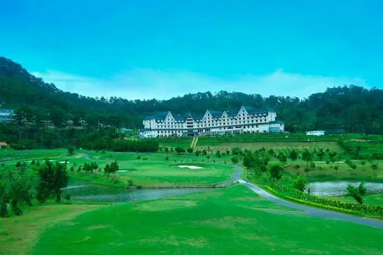 SAMトゥエンラム・ゴルフリゾート (SAM Tuyen Lam Golf Resort)