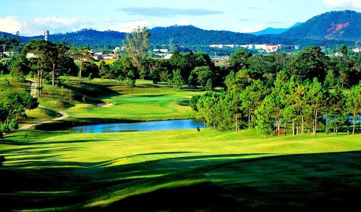 ダラット・パレス・ゴルフクラブ (Dalat Palace Golf Club)