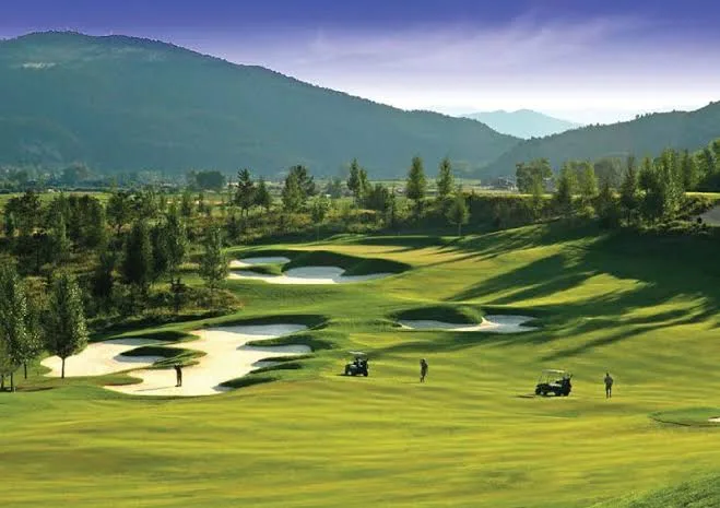 シルクロート・トンチエウ・コルフ＆カントリークラフ (Silk Path Dong Trieu Golf & Country Club)