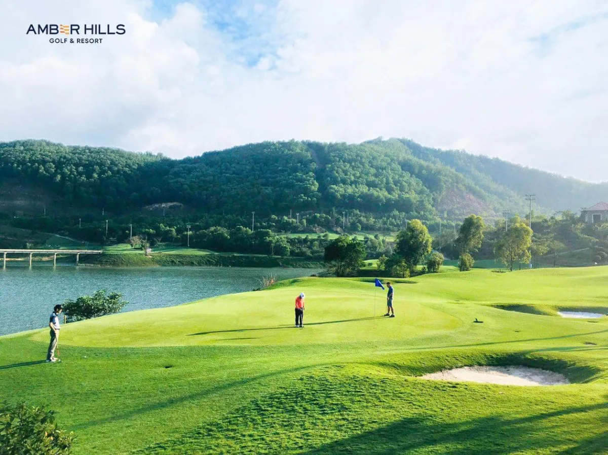 アンバー・ヒルズ・ゴルフ＆リゾート (Amber Hills Golf & Resort)