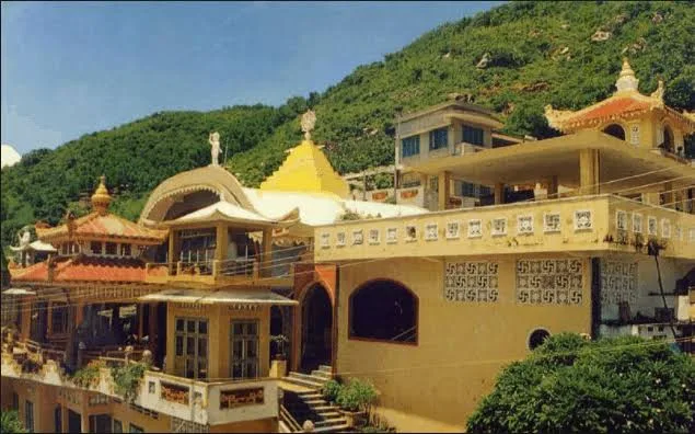 ニエトハーン精舎（涅槃寺 / 寝釈迦寺） (Niet Ban Tinh Xa)